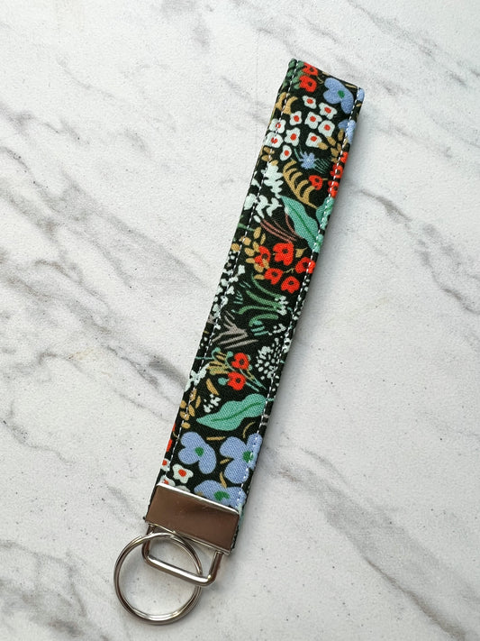 Hunter Green Floral Key Wristlet